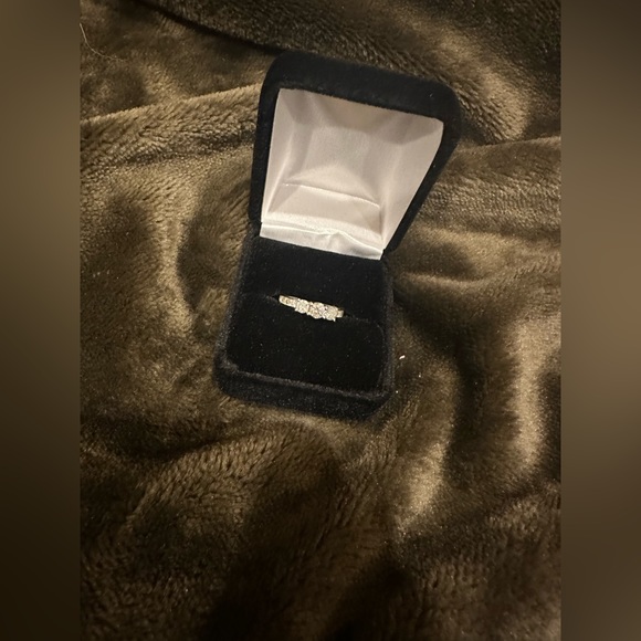 Zales Round cut past, present and future ring. - Picture 3 of 9